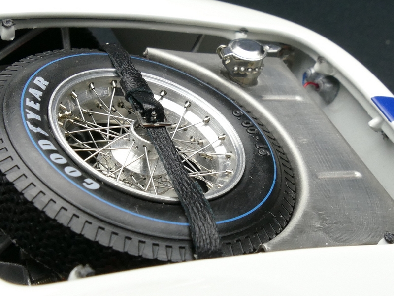 CMC Maserati Tipo 61 Birdcage, GP Cuba Havanna #7 /SIGNATUR EDITION Stirling Moss - 1/18 – Bild 6