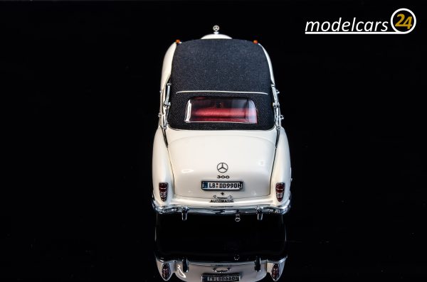 Modelcars24 Mercedes 300d Cabriolet 7 scaled