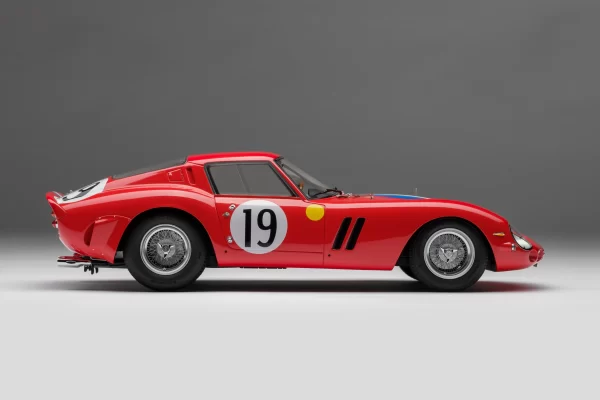 Ferrari 250 GTO M5903 00005 4000x2677 crop center scaled