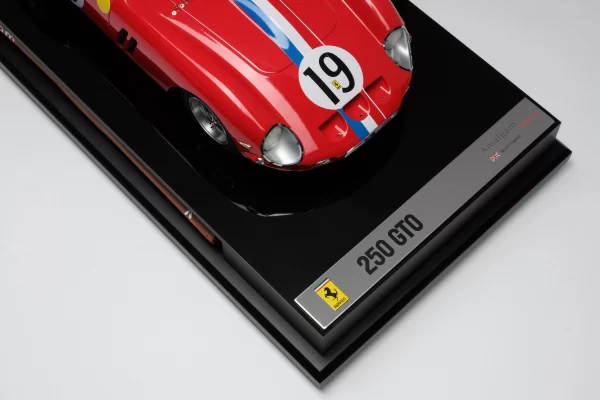 Ferrari 250 GTO M5903 00015 4000x2677 crop center scaled