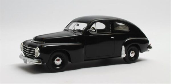 Cult Scale Volvo PV444 black 1952