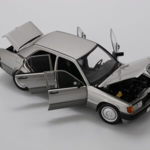 Mercedes 190 E silver