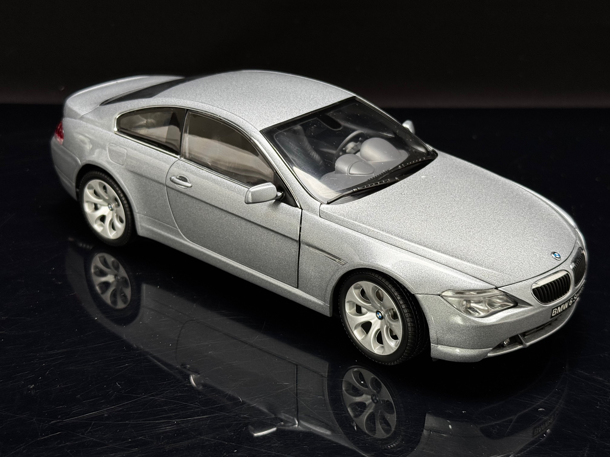 Kyosho BMW 645 CSI silver - 1/18