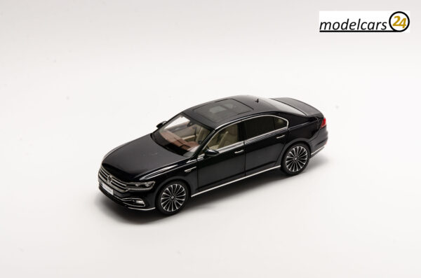 Modelcars24 26 scaled