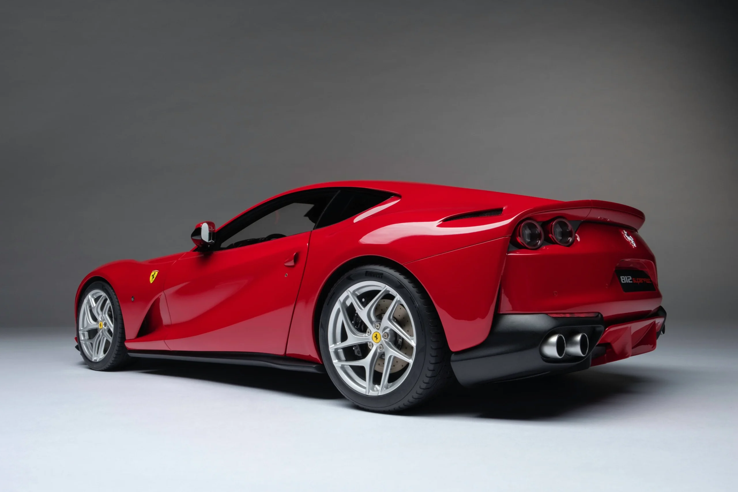 Amalgam Ferrari 812 Superfast 1:8 – Bild 9