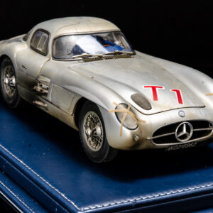 modelcars24 authentic CMC Mercedes 300 SLR Uhlenhaut M-245