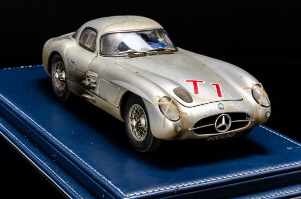 modelcars24 authentic CMC Mercedes 300 SLR Uhlenhaut M-245