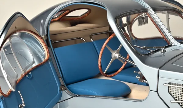 IXO Bugatti Atlantic 57sc 1/8 Kit – Bild 5
