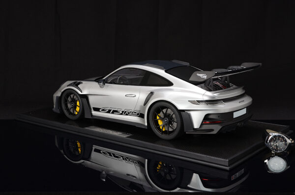 Porsche 992 GT3 RS 1:8 Ihr Porsche als Modell – Bild 4