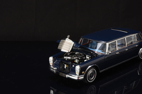 CMC Mercedes-Benz 600 Pullman “King of Rock ‘n’ Roll” – Bild 9