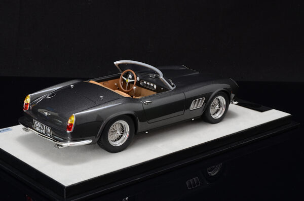 Modelcars24 Ferrari 250 California Lautenschläger Limited Edition one of 30 – Bild 5