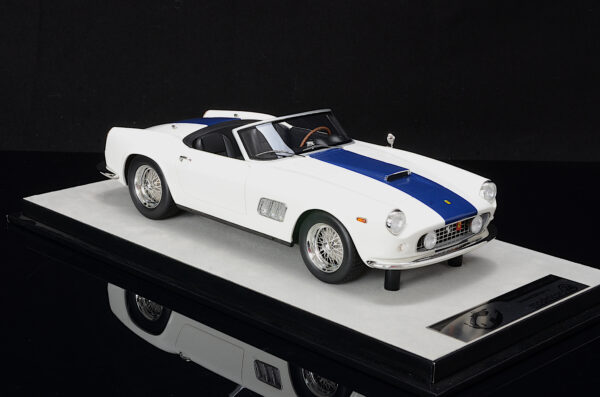 Modelcars24 Ferrari 250 California Blue Stripes Limited Edition one of 30 – Bild 4