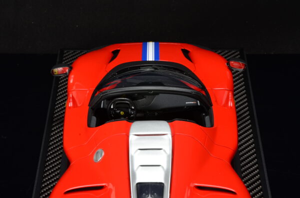 BBR Ferrari Daytona SP3 Serie Icona Red Corsa - Open Roof 1:12 – Bild 19