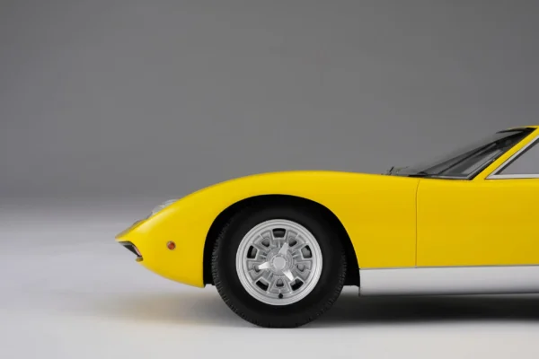 Amalgam Lamborghini Miura P400 SV Giallo Miura 1:18 – Bild 9