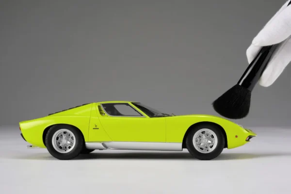 Amalgam Lamborghini Miura P400 SV Giallo Miura 1:18 – Bild 16