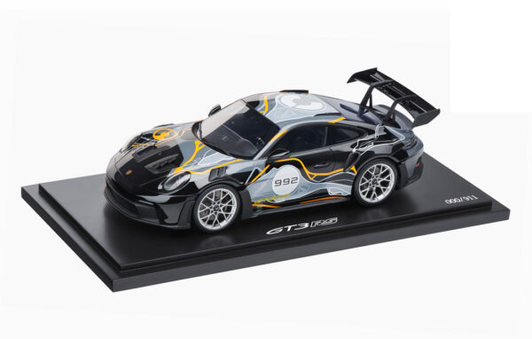 Porsche Industrial Porsche 911 GT3 RS (992) "Weissach Test Track" 1:18 - Limited to 911 pieces