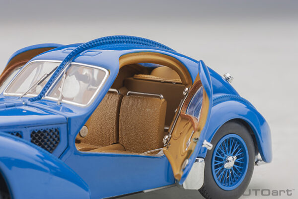 AUTOart 1:43 Bugatti 57S Atlantic (blue:wire spoked wheels) 1938