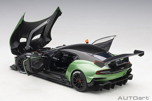 AUTOart Aston Martin Vulcan 2015 (apple tree green metallic)