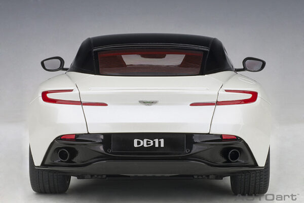 AUTOart Aston Martin DB11 (morning frost white)
