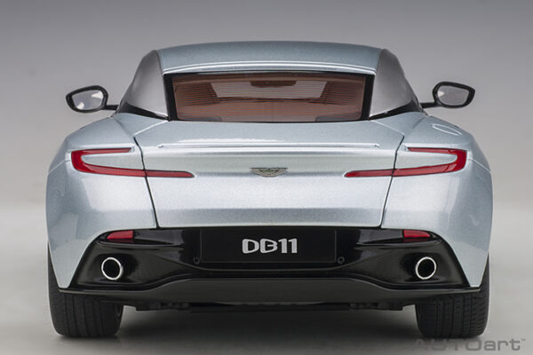 AUTOart Aston Martin DB11 (skyfall silver)