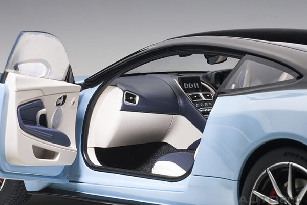 AUTOart Aston Martin DB11 (q frosted glass blue)