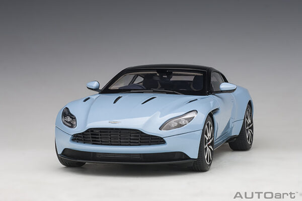 AUTOart Aston Martin DB11 (q frosted glass blue)