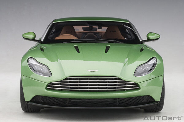 AUTOart Aston Martin DB11 (appletree green)