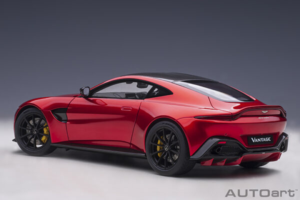 AUTOart Aston Martin Vantage 2019 (hyper red) (composite