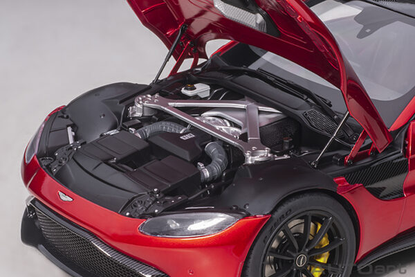 AUTOart Aston Martin Vantage 2019 (hyper red) (composite