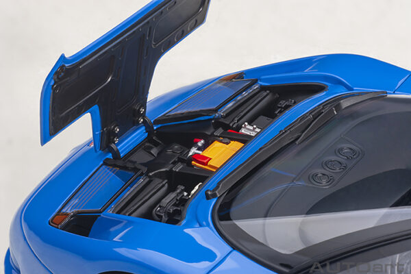AUTOart Bugatti EB 110 SS 1992 (blue:french racing blue)