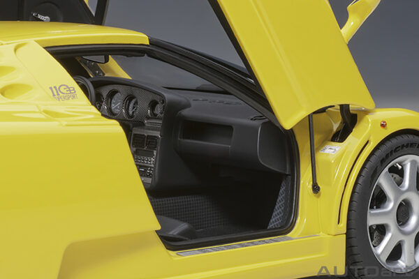 AUTOart Bugatti EB 110 SS 1992 (yellow:giallo bugatti)