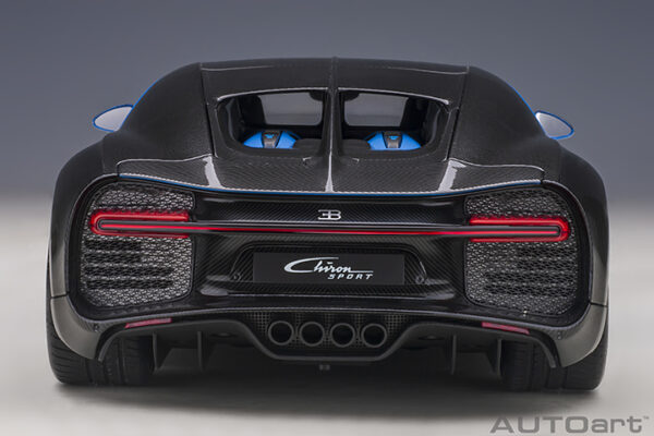 AUTOart Bugatti Chiron Sport 2019 (french racing blue:carbon)