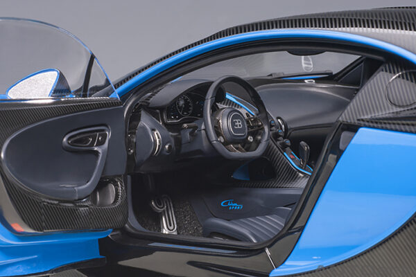 AUTOart Bugatti Chiron Sport 2019 (french racing blue:carbon)