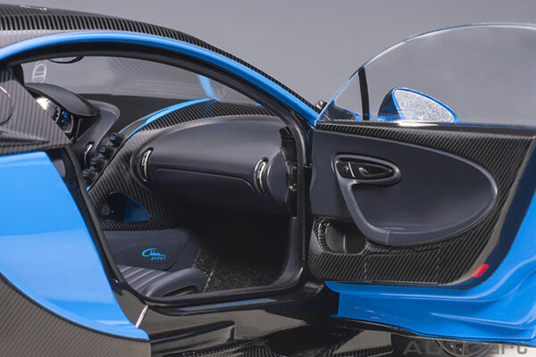 AUTOart Bugatti Chiron Sport 2019 (french racing blue:carbon)