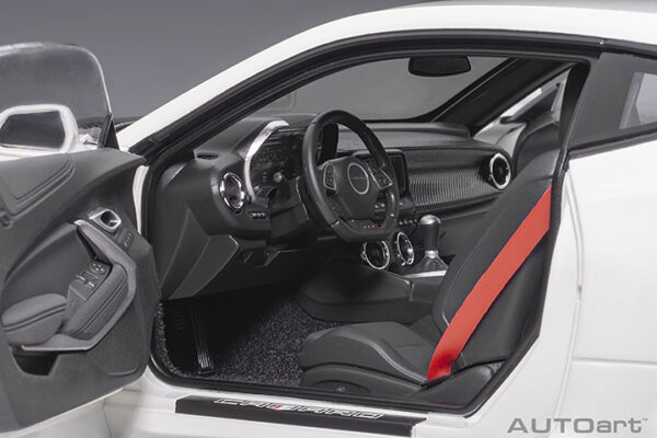 AUTOart Chevrolet Camaro ZL1 2017 (summit white) (composite