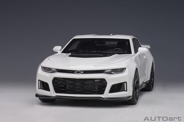 AUTOart Chevrolet Camaro ZL1 2017 (summit white) (composite