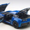 AUTOart Chevrolet Corvette C7 Z06 (laguna blue tintcoat: