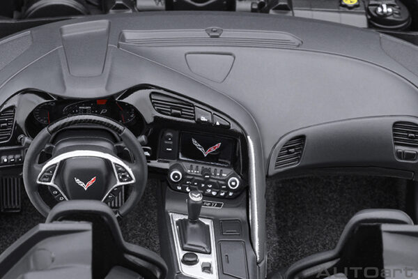 AUTOart Chevrolet Corvette C7 ZR1 2019 (arctic white) (composite
