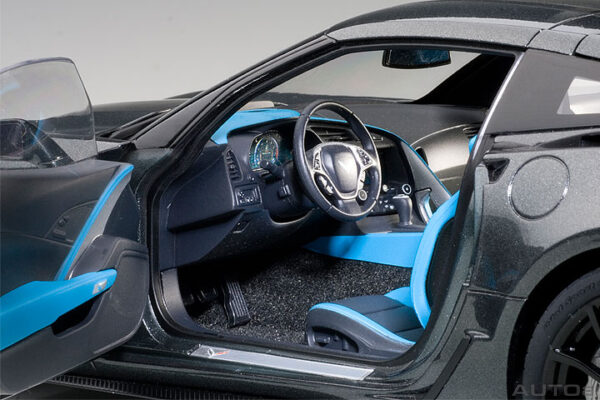 AUTOart Chevrolet Corvette C7 Grand Sport (watkins glen grey