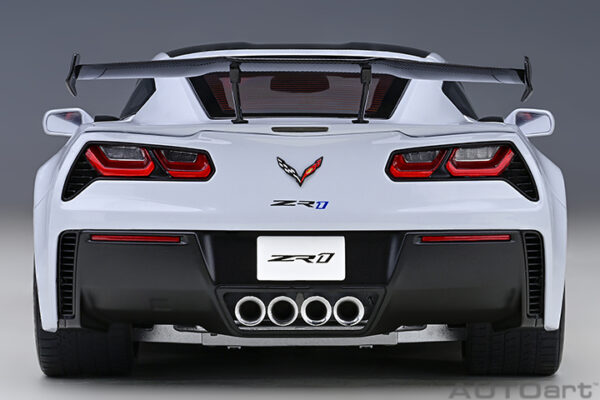 AUTOart Chevrolet Corvette C7 ZR1 2019 (ceramic matrix grey metallic)