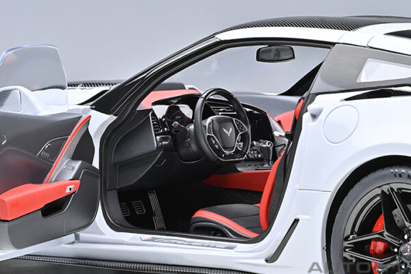 AUTOart Chevrolet Corvette C7 ZR1 2019 (ceramic matrix grey metallic)