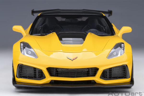 AUTOart Chevrolet Corvette C7 ZR1 2019 (Corvette racing yellow