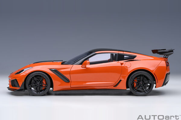 AUTOart Chevrolet Corvette C7 ZR1 2019 (sebring orange tintcoat)