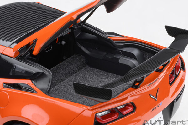 AUTOart Chevrolet Corvette C7 ZR1 2019 (sebring orange tintcoat)