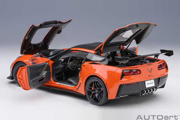 AUTOart Chevrolet Corvette C7 ZR1 2019 (sebring orange tintcoat)