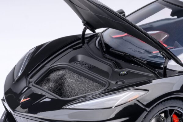 AUTOart 1/18 Chevrolet Corvette C8 Stingray Z51 (black) 2020 – Bild 11