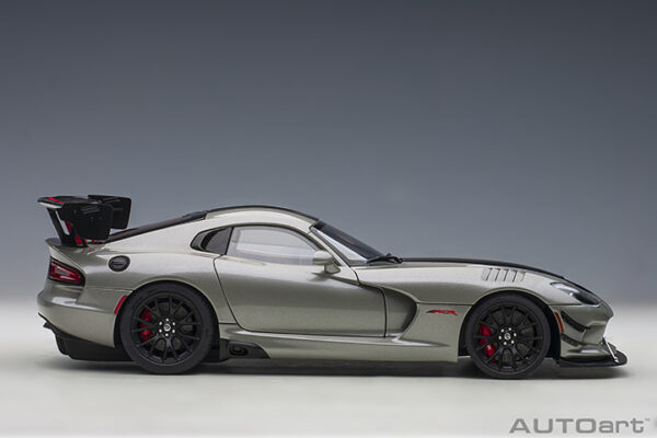 AUTOart Dodge Viper ACR 2017 (billet silver metallic:black