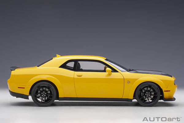 AUTOart Dodge Challenger SRT Hellcat widebody 2018