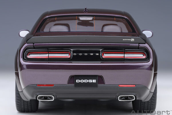 AUTOart Dodge Challenger R:T SCAT PACK SHAKER WIDEBODY 2022