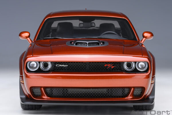 AUTOart Dodge Challenger R:T SCAT PACK SHAKER WIDEBODY 2022